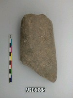 藏品(磨製石斧)的圖片